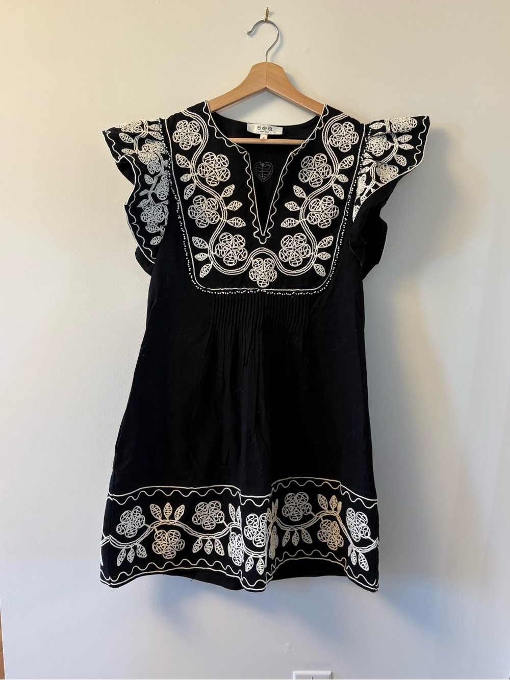Sea New York Beck Tunic Dress Embroidered Floral Motif - Size Medium